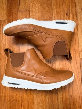 Nike Women’s Tan Chelsea-Style Leather Ankle Boots with White Sole